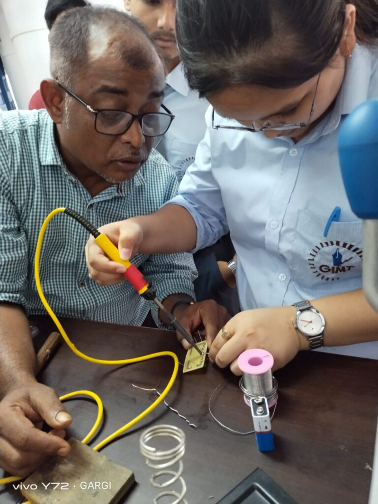 Event Name: Student Induction Program- Familiarization of PCB Prototype Machine